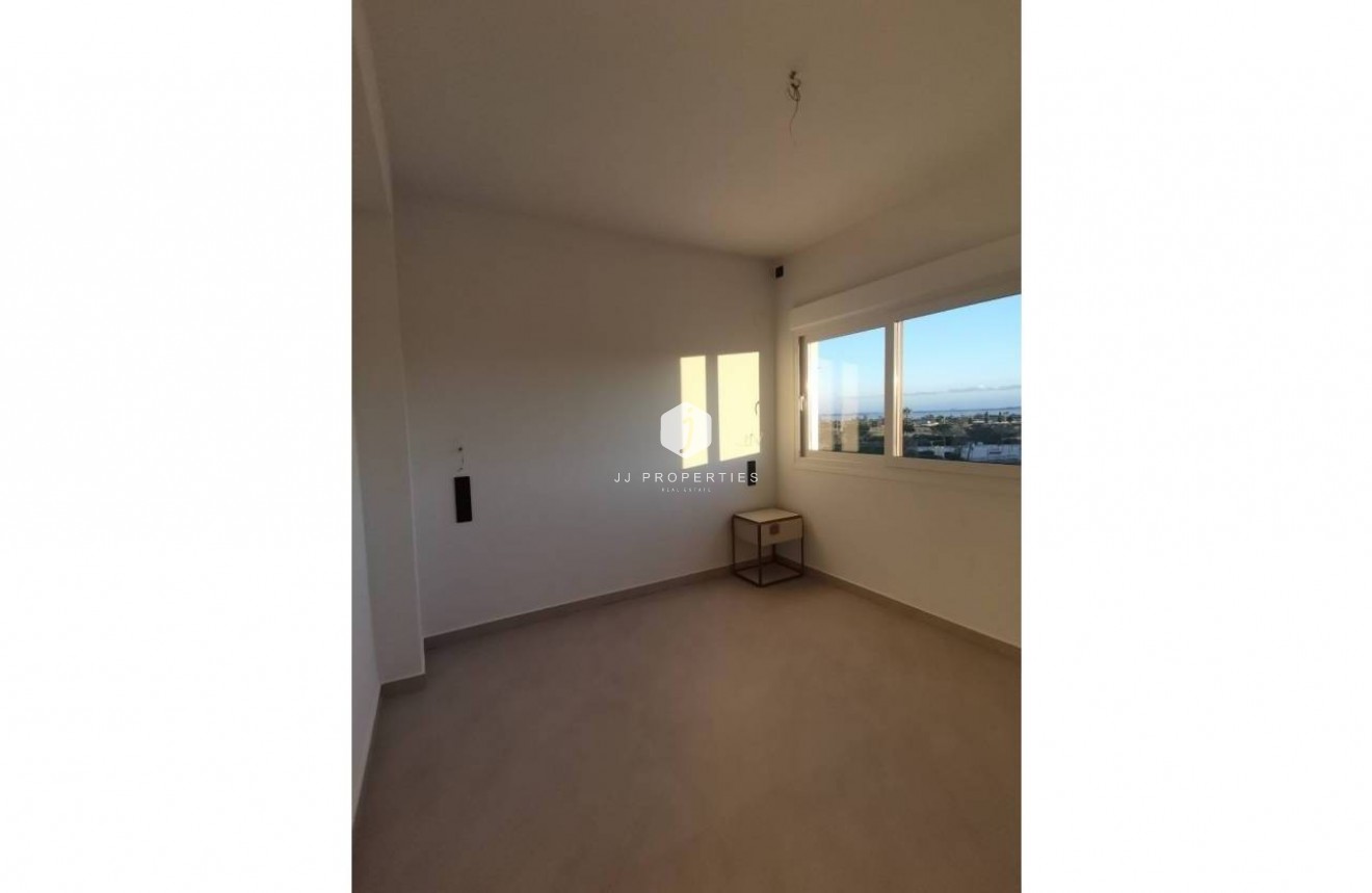 Resale - Villa -
Los Montesinos - Costa Blanca