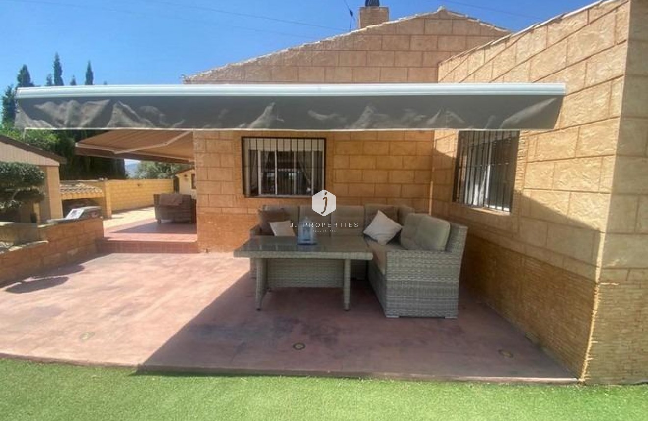 Resale - Villa -
Albatera - Campo De Albatera