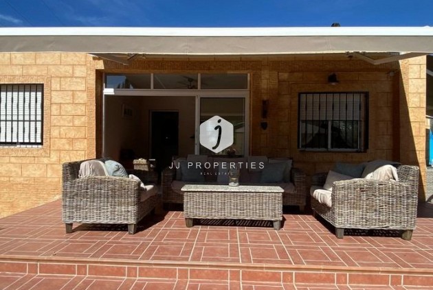 Resale - Villa -
Albatera - Campo De Albatera