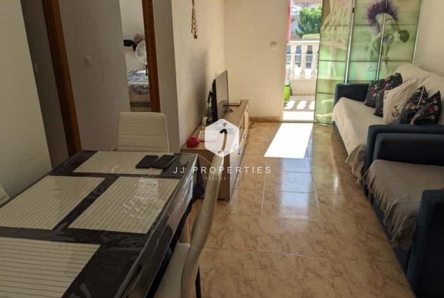 Resale - Apartment / flat -
Torrevieja - Playa del Cura