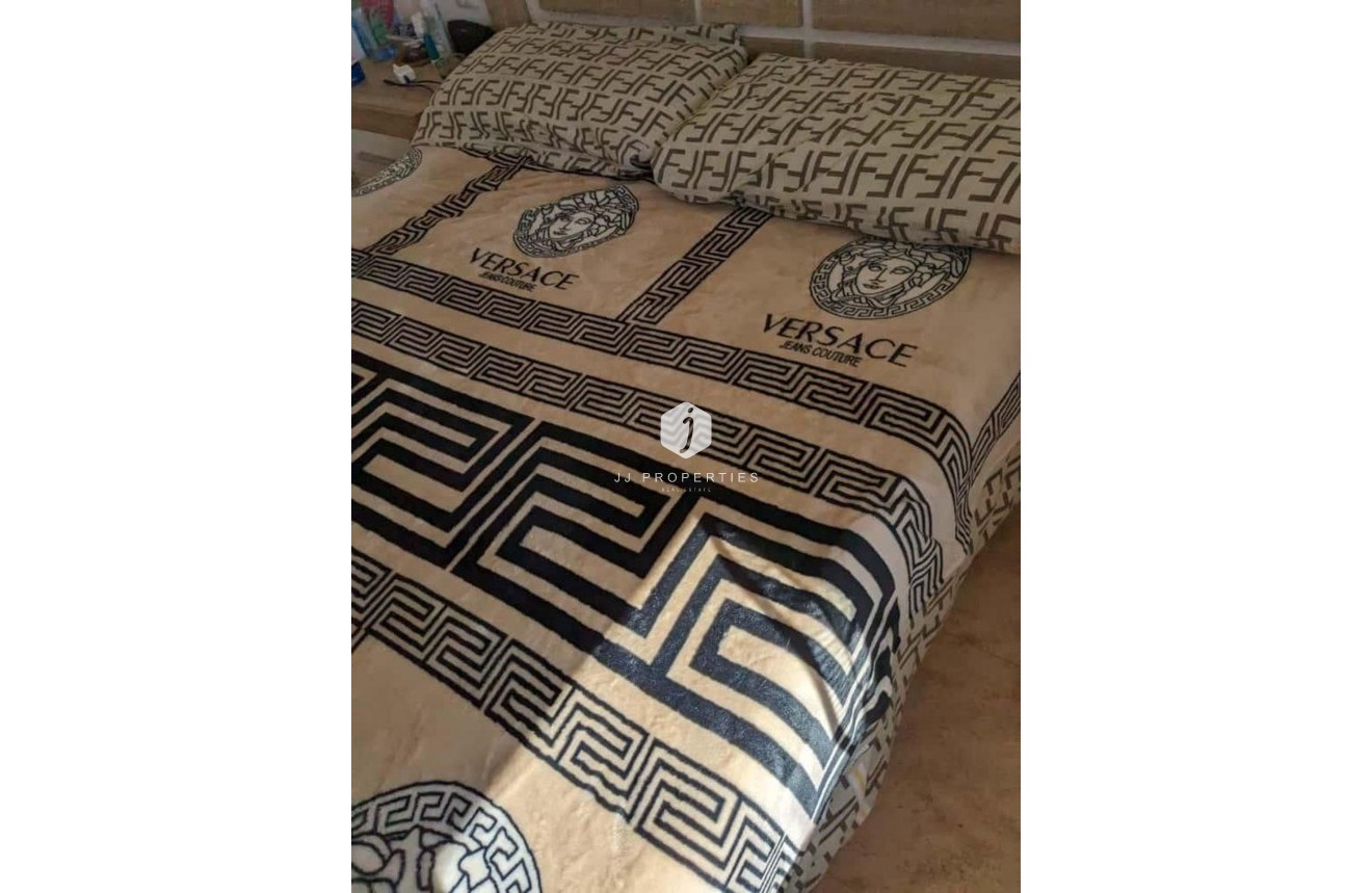 Resale - Apartment / flat -
Torrevieja - Playa del Cura