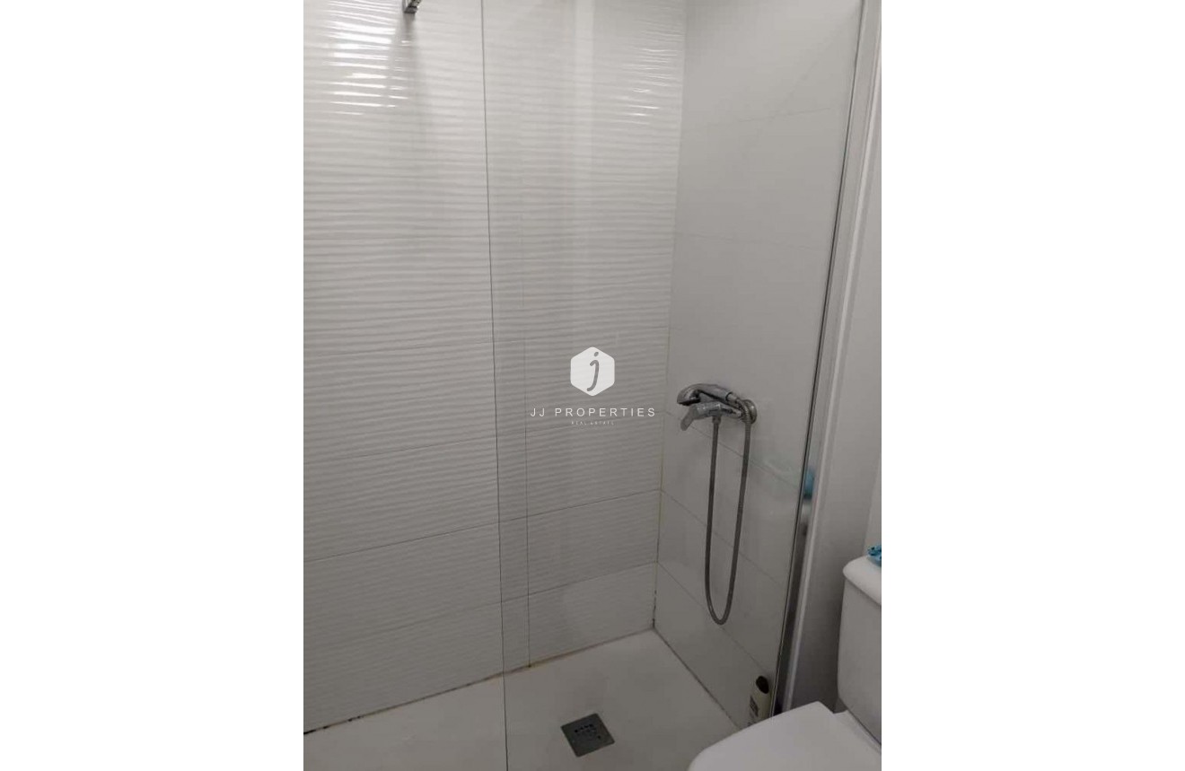 Resale - Apartment / flat -
Torrevieja - Playa del Cura