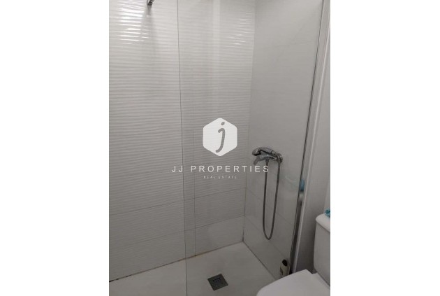 Resale - Apartment / flat -
Torrevieja - Playa del Cura