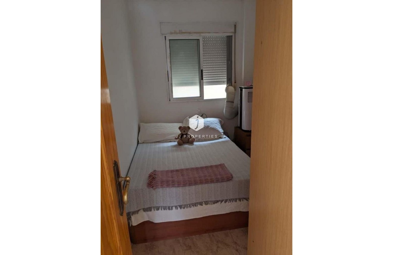 Resale - Apartment / flat -
Torrevieja - Playa del Cura