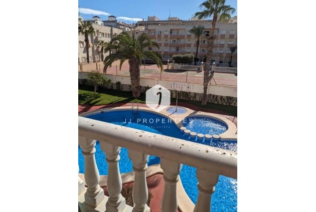 Resale - Apartment / flat -
Torrevieja - Playa del Cura