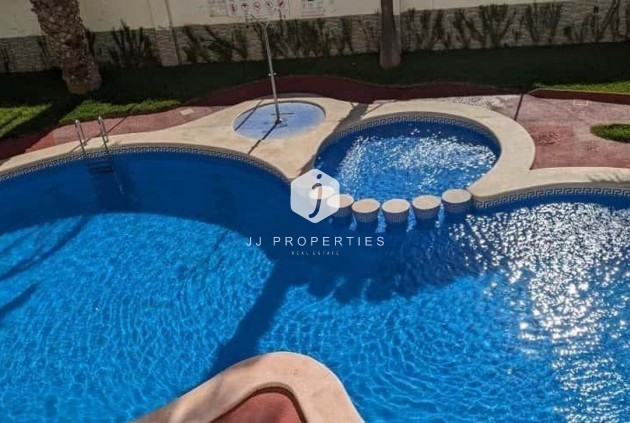 Resale - Apartment / flat -
Torrevieja - Playa del Cura