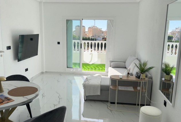 Resale - Apartment / flat -
Orihuela Costa - Costa Blanca
