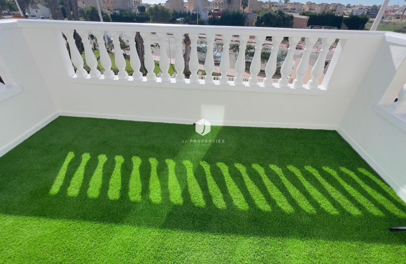 Resale - Apartment / flat -
Orihuela Costa - Costa Blanca