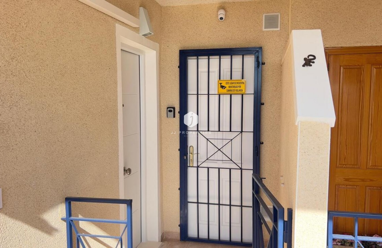 Resale - Apartment / flat -
Orihuela Costa - Costa Blanca