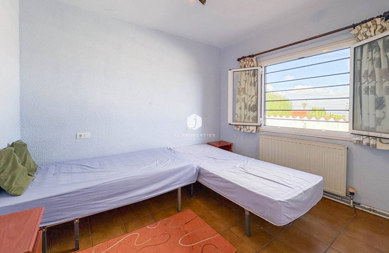 Resale - Villa -
Los Balcones - Costa Blanca