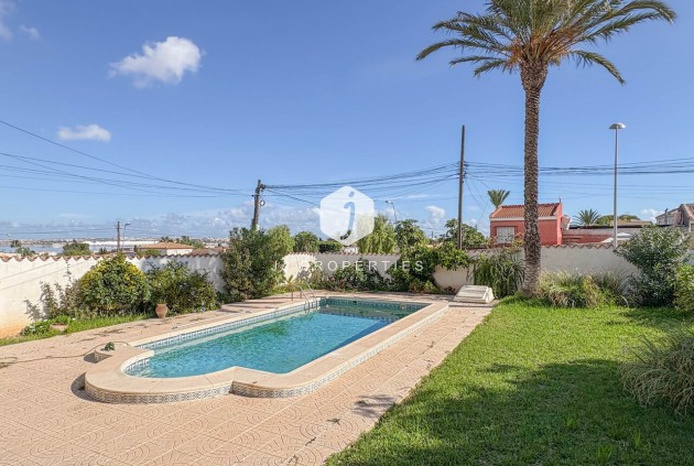 Resale - Villa -
Los Balcones - Costa Blanca