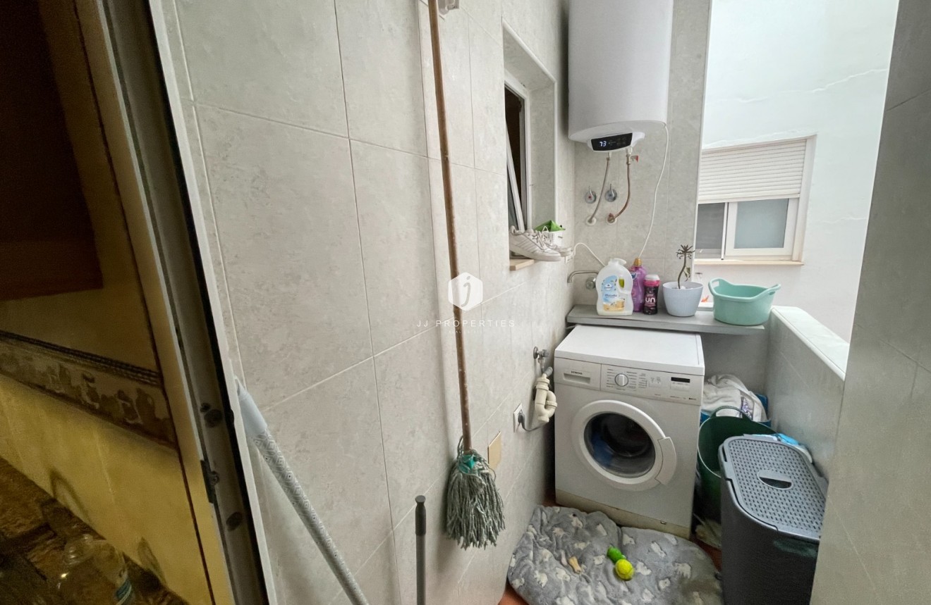 Resale - Apartment / flat -
Torrevieja - Costa Blanca