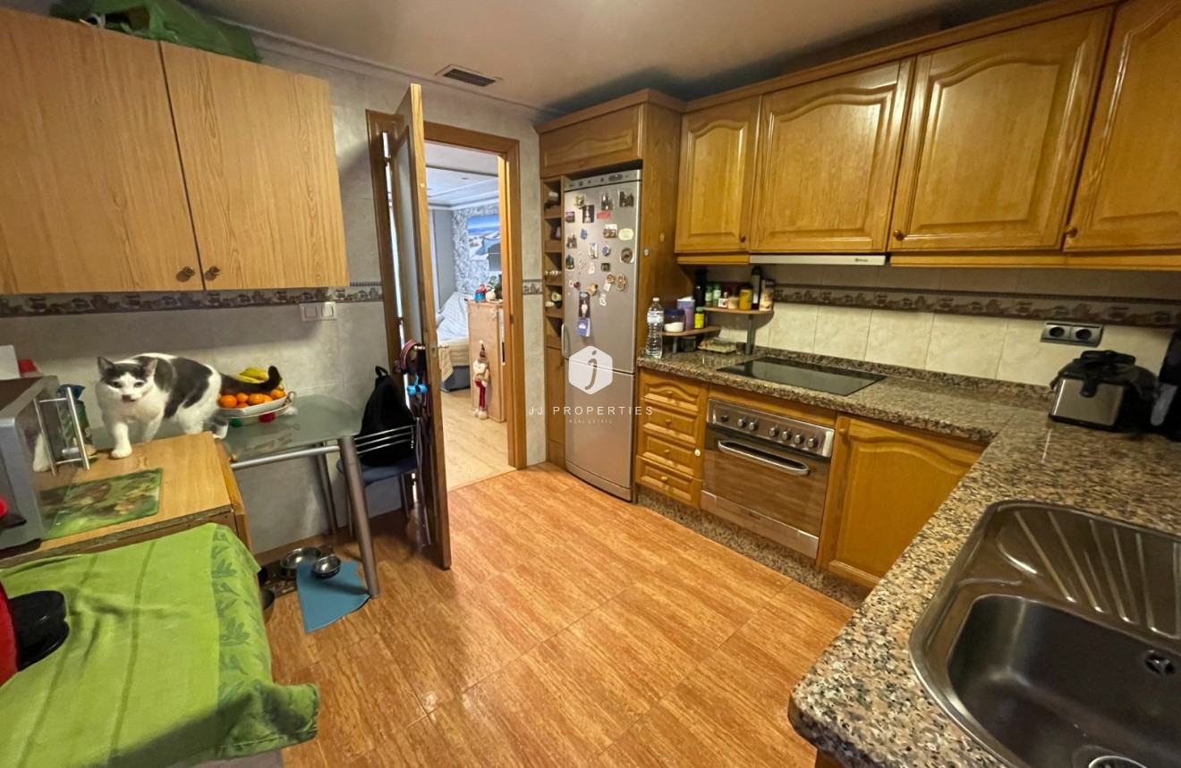 Resale - Apartment / flat -
Torrevieja - Costa Blanca