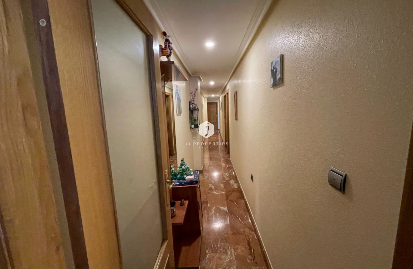 Resale - Apartment / flat -
Torrevieja - Costa Blanca