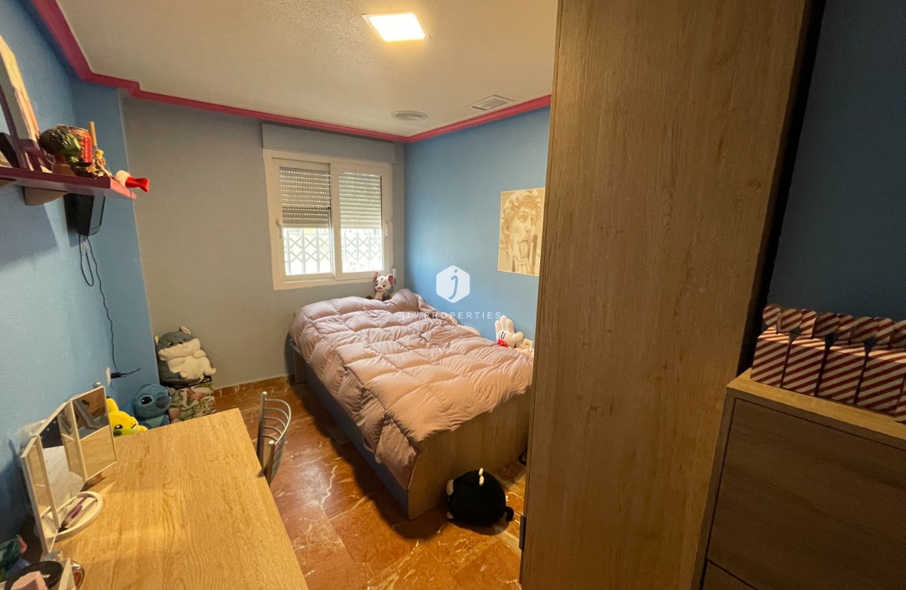 Resale - Apartment / flat -
Torrevieja - Costa Blanca