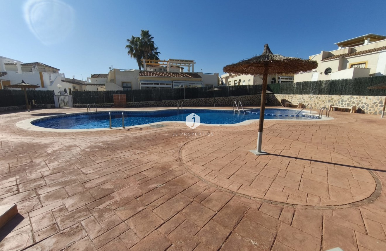 Resale - Bungalow -
Orihuela Costa - Costa Blanca