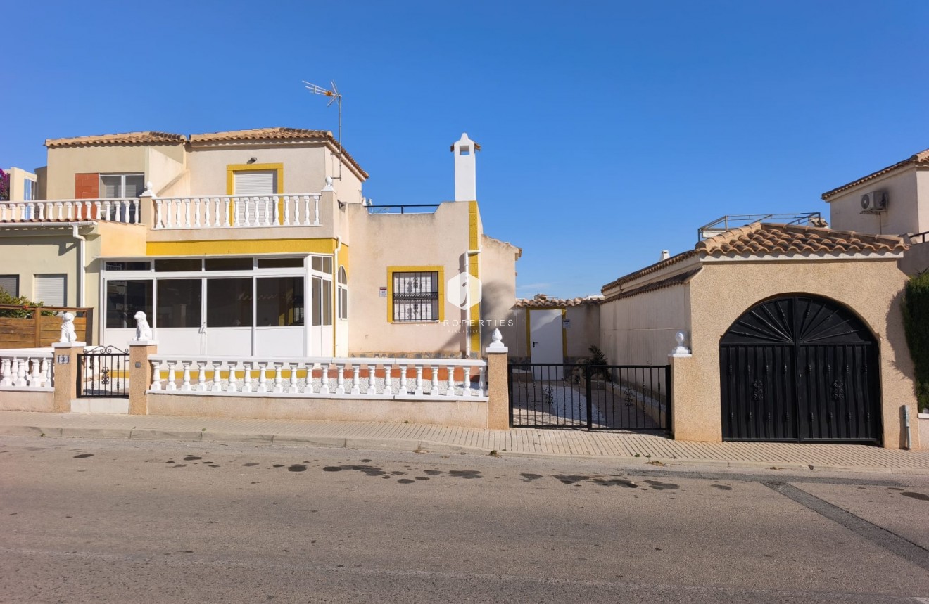 Resale - Bungalow -
Orihuela Costa - Costa Blanca