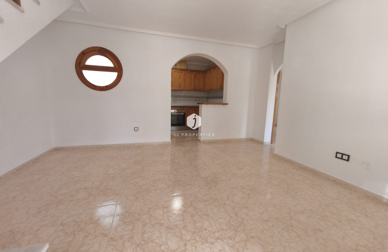 Resale - Bungalow -
Orihuela Costa - Costa Blanca