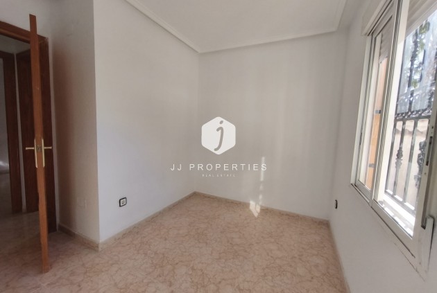 Resale - Bungalow -
Orihuela Costa - Costa Blanca