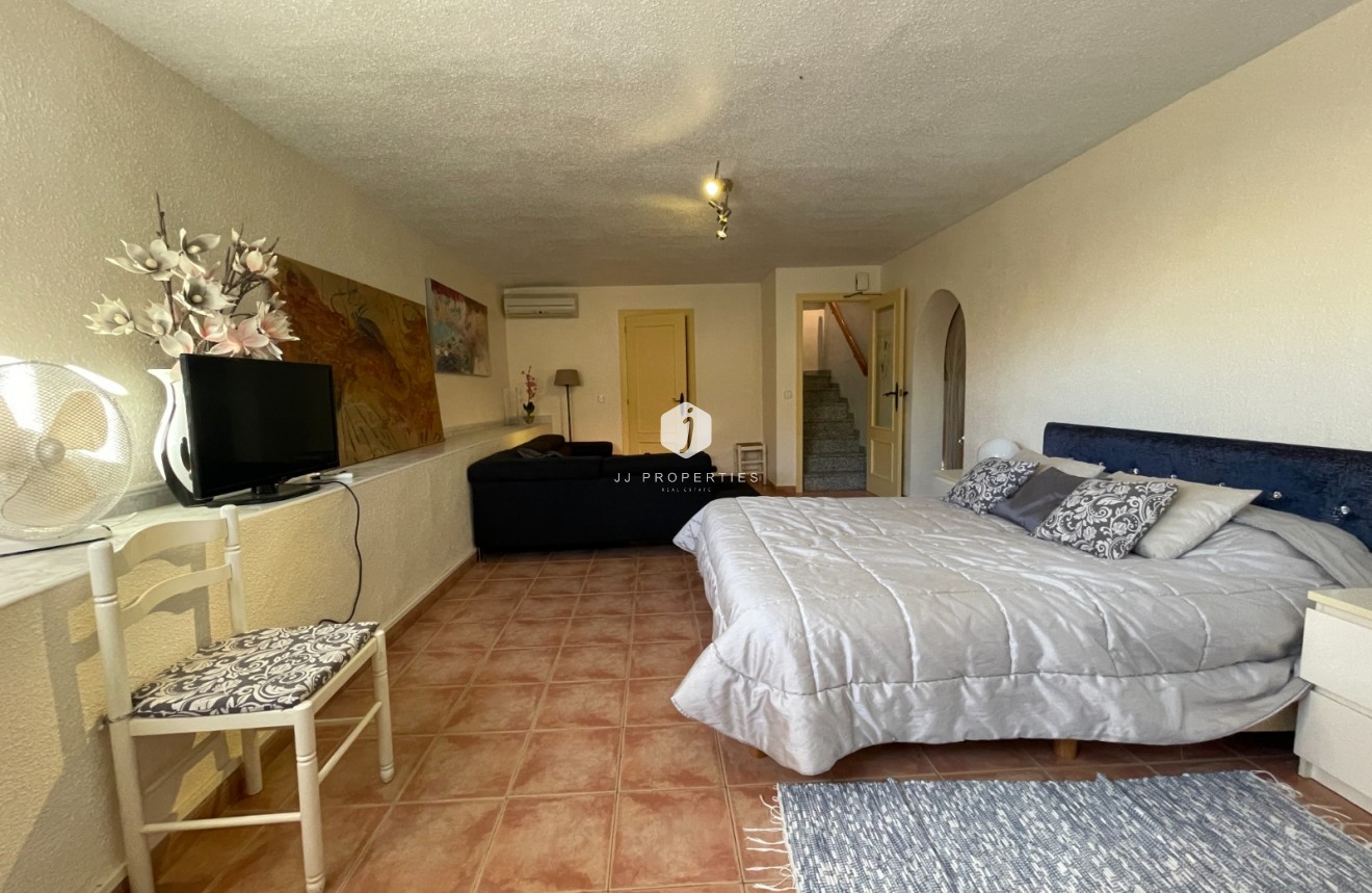 Resale - Villa -
Benijofar - Costa Blanca