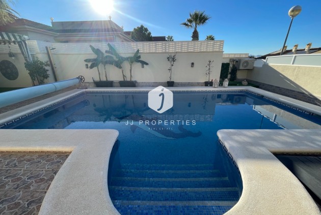 Resale - Villa -
Benijofar - Costa Blanca