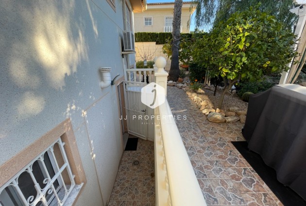 Resale - Villa -
Benijofar - Costa Blanca