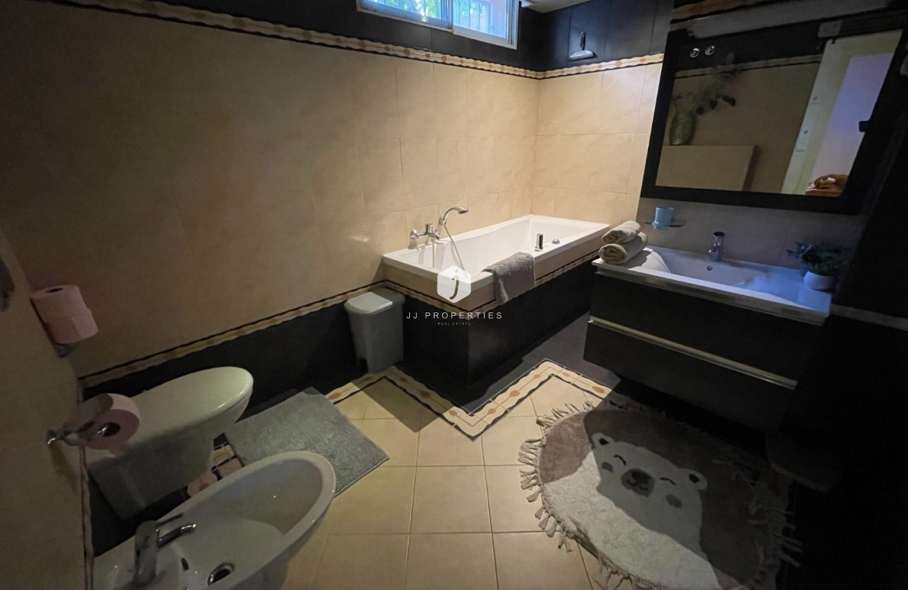 Resale - Villa -
Benijofar - Costa Blanca