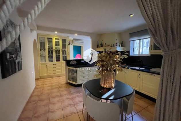 Resale - Villa -
Benijofar - Costa Blanca