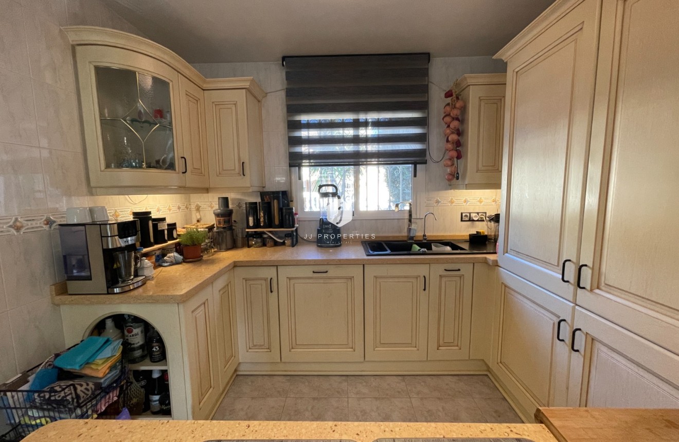 Resale - Villa -
Benijofar - Costa Blanca