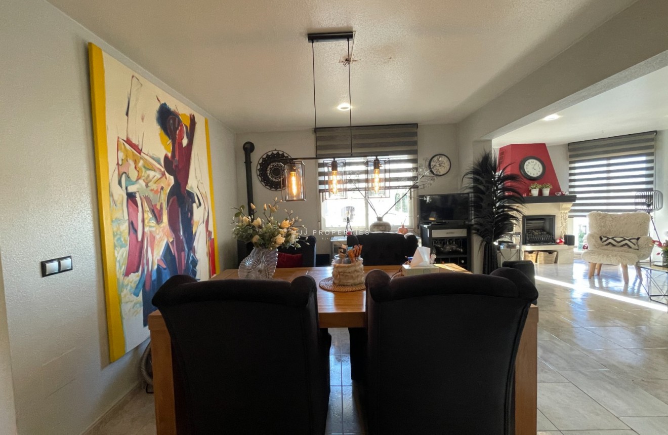 Resale - Villa -
Benijofar - Costa Blanca