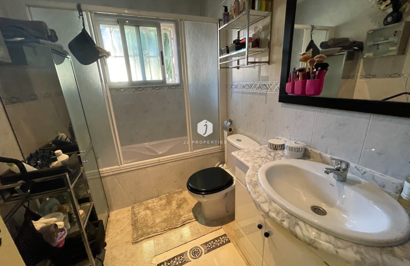 Resale - Villa -
Benijofar - Costa Blanca