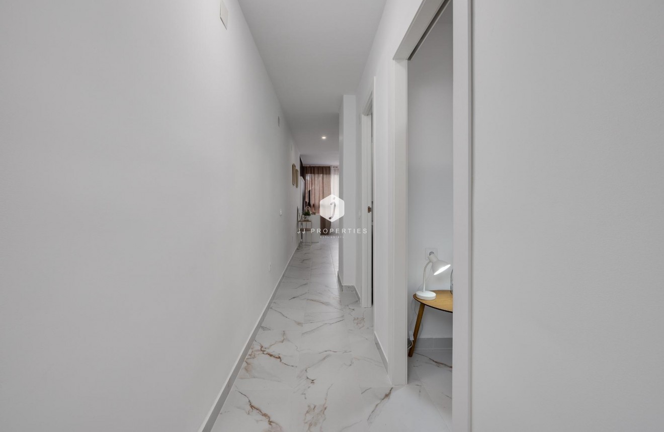 Resale - Apartment / flat -
Torrevieja - Cabo cervera