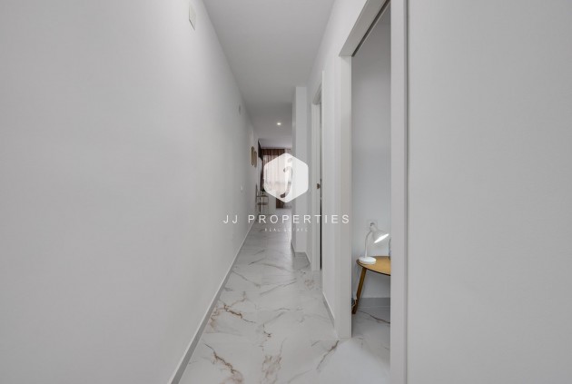 Resale - Apartment / flat -
Torrevieja - Cabo cervera