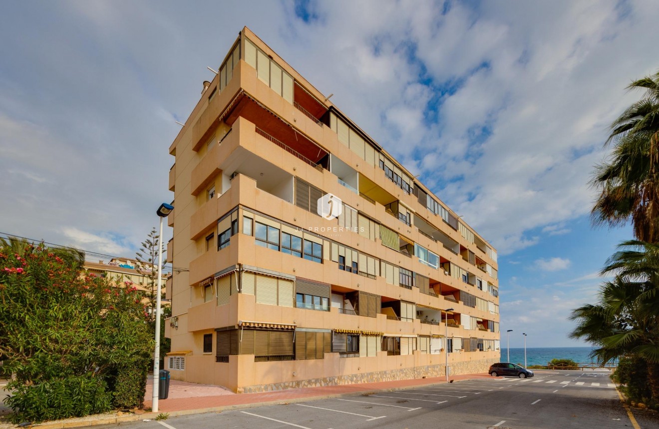 Resale - Apartment / flat -
Torrevieja - Cabo cervera