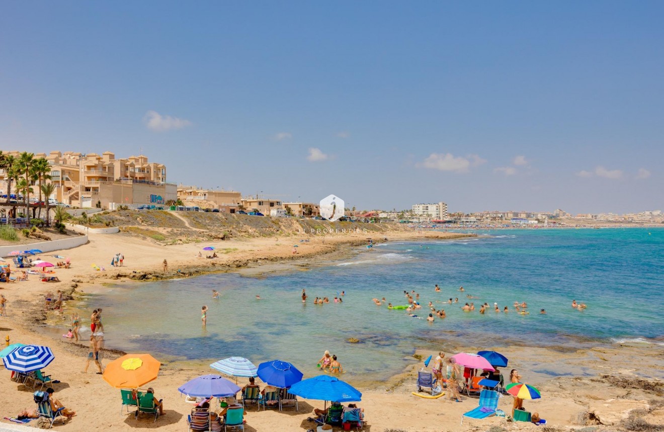 Resale - Apartment / flat -
Torrevieja - Cabo cervera