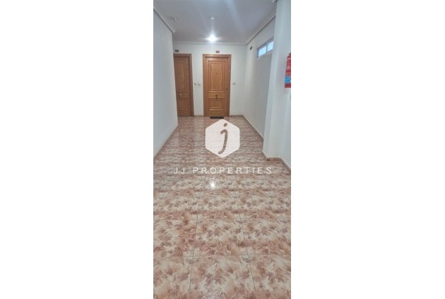 Resale - Apartment / flat -
Torrevieja - La Mata Pueblo