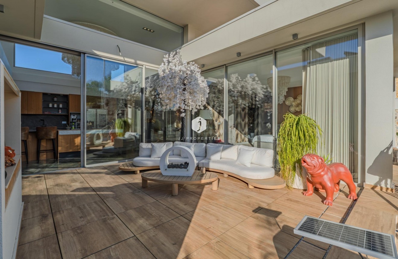 Resale - Villa -
Benijofar - Residencial Benimar