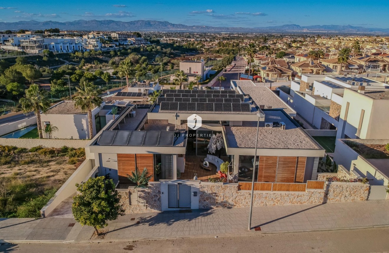 Resale - Villa -
Benijofar - Residencial Benimar