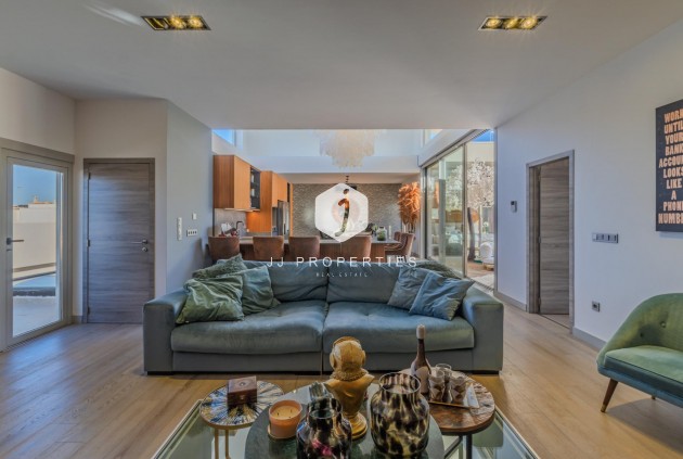 Resale - Villa -
Benijofar - Residencial Benimar