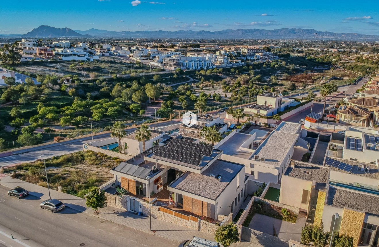 Resale - Villa -
Benijofar - Residencial Benimar