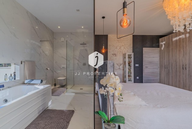 Resale - Villa -
Benijofar - Residencial Benimar