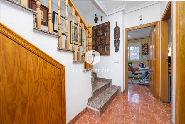 Resale - Villa -
Orihuela Costa - Costa Blanca