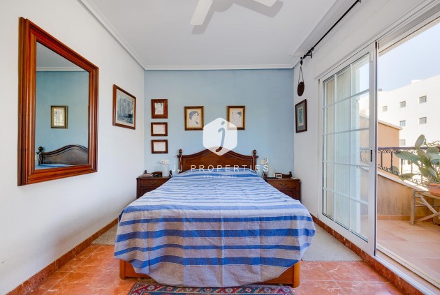 Resale - Villa -
Orihuela Costa - Costa Blanca