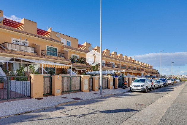 Resale - Villa -
Orihuela Costa - Costa Blanca