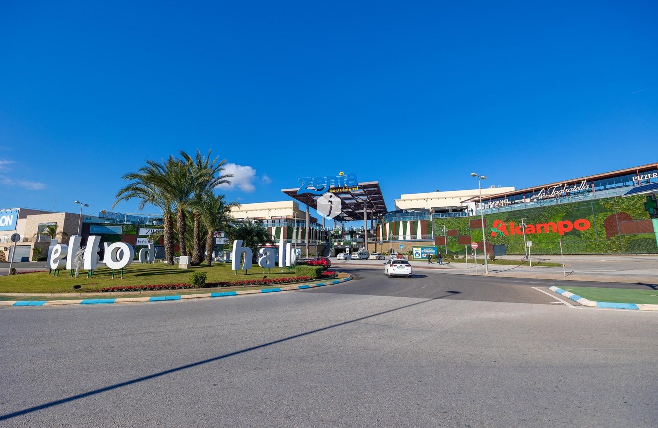 Resale - Villa -
Orihuela Costa - Costa Blanca