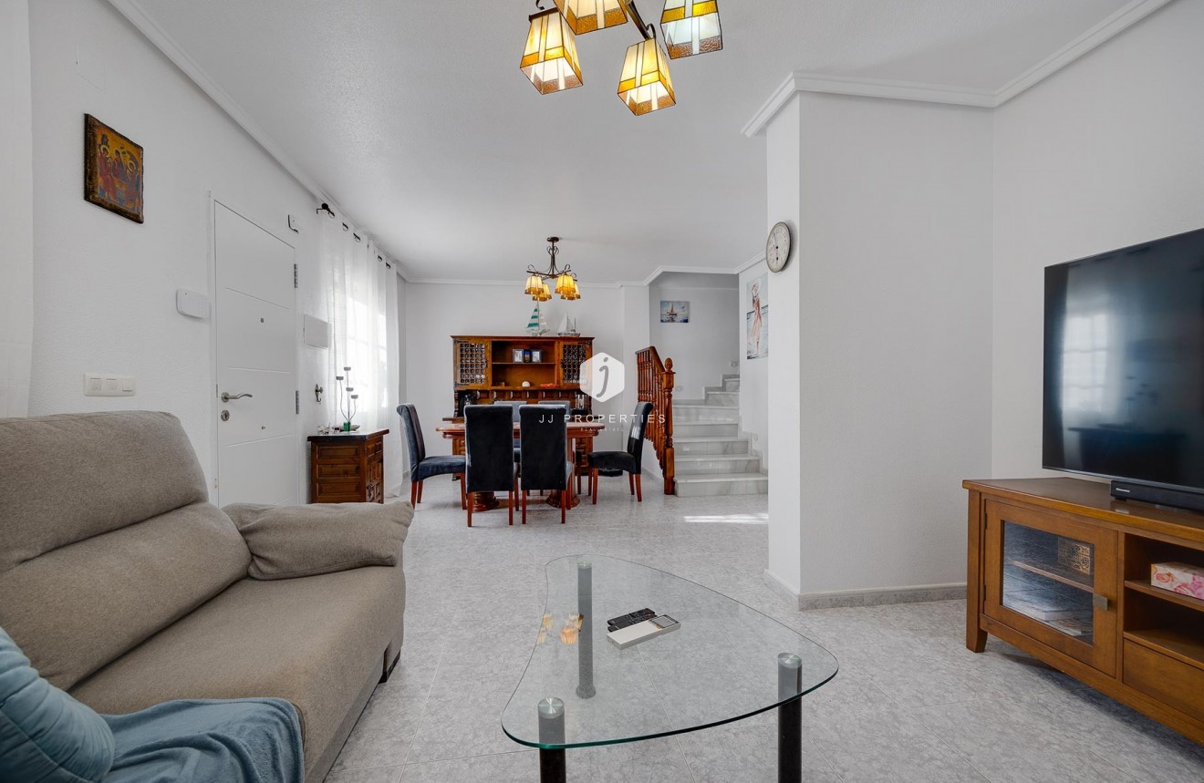 Resale - Villa -
Torrevieja - Costa Blanca