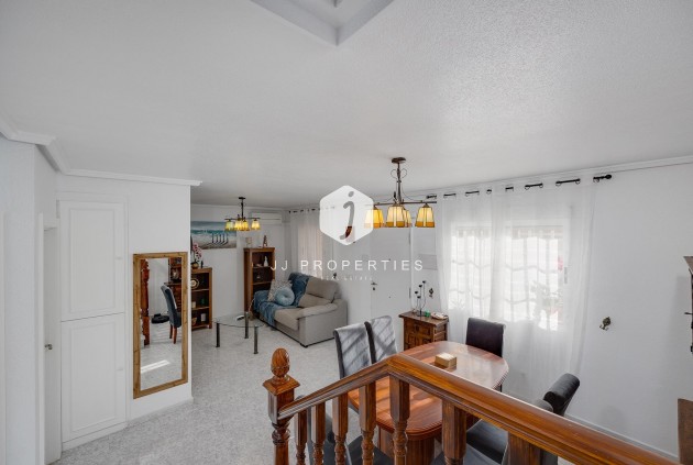 Resale - Villa -
Torrevieja - Costa Blanca