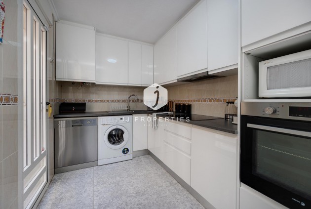 Resale - Villa -
Torrevieja - Costa Blanca