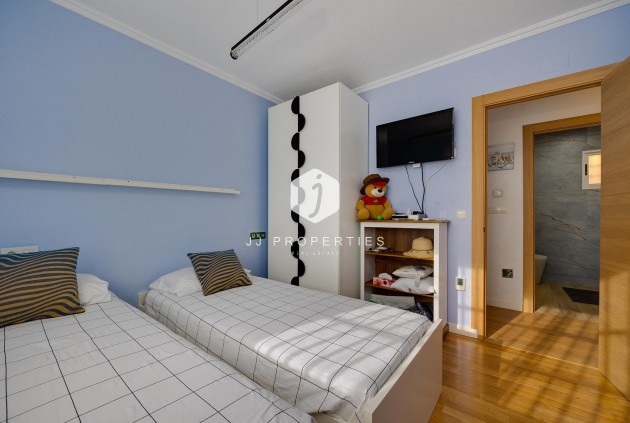 Resale - Villa -
Torrevieja - Costa Blanca