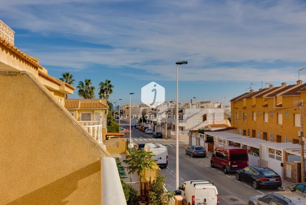 Resale - Villa -
Torrevieja - Costa Blanca